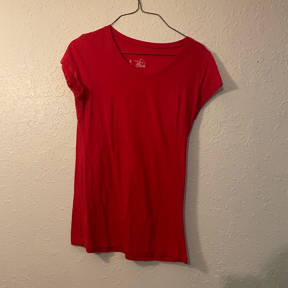 Red t shirt